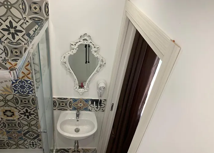 Cialoma Oda ve Kahvaltı 4*